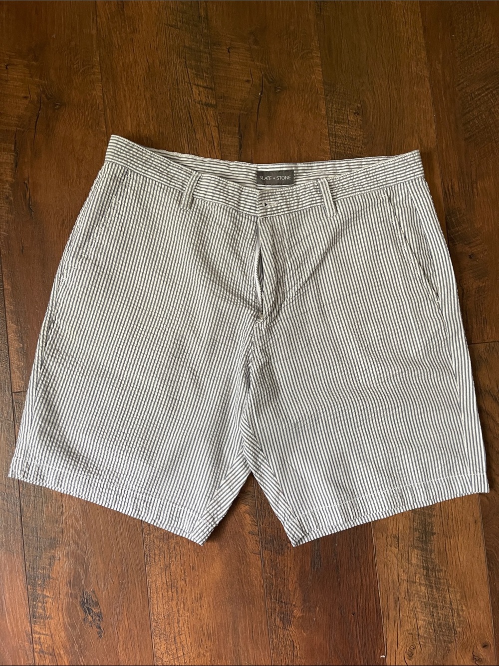 Slate & Stone Men’s Navy & White Striped Seersucker Shorts